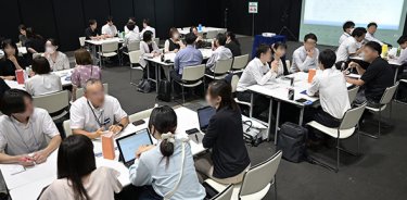 座談会のようす